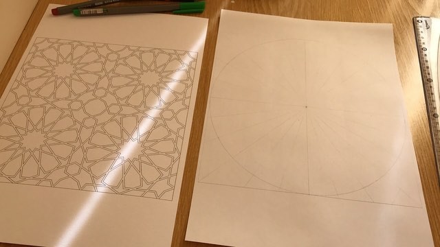 Karya Kaligrafi And now…… drawing 12 pointed stars and rosettes️
First pattern.
آغاز پروژه ا…- Ne Javaher