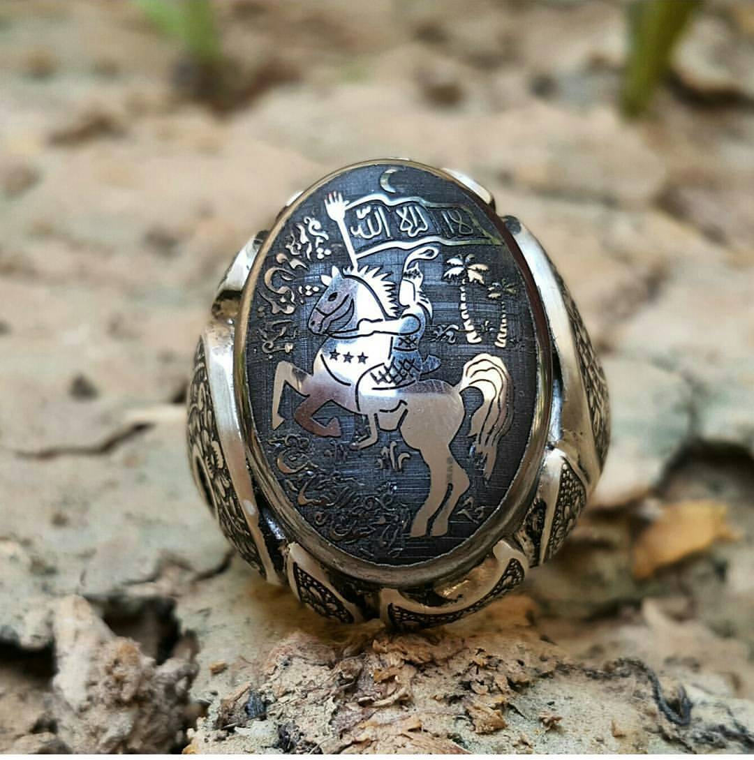 By @yamani_shop20 .
.
.
.
.
.
#art#ring#engraving#horse#silver#jewelry#artnfann…