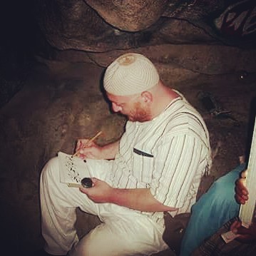 Donwload Photo Hira mağarasında meşk
Mevlam şu anda hac farizasını yerine getirenlerin ibadetin…- Hattat Mahmud
