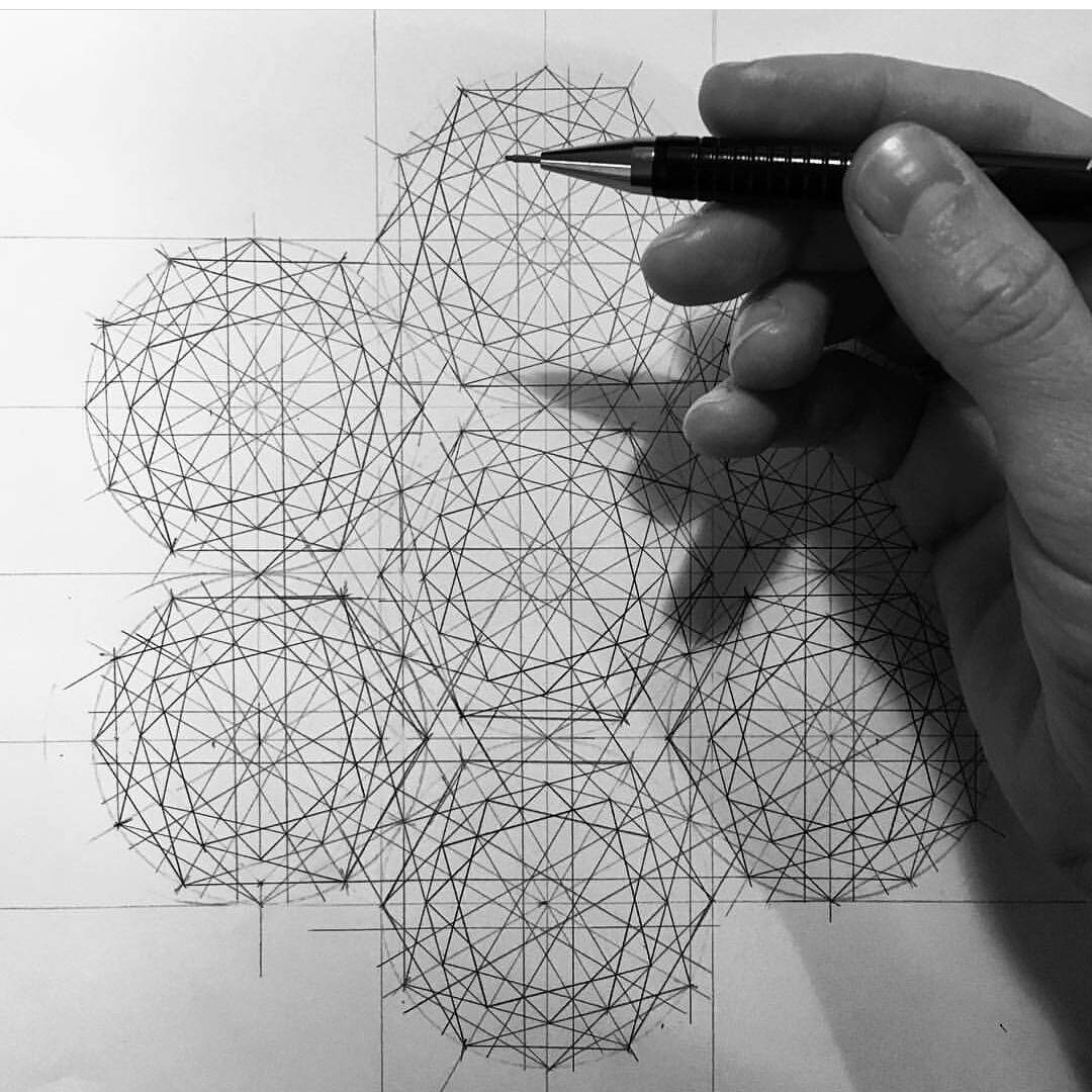 By @daartagnaan .
.
.
#pattern#geometry#sacredgeometry#sketch#art#artnfann…
