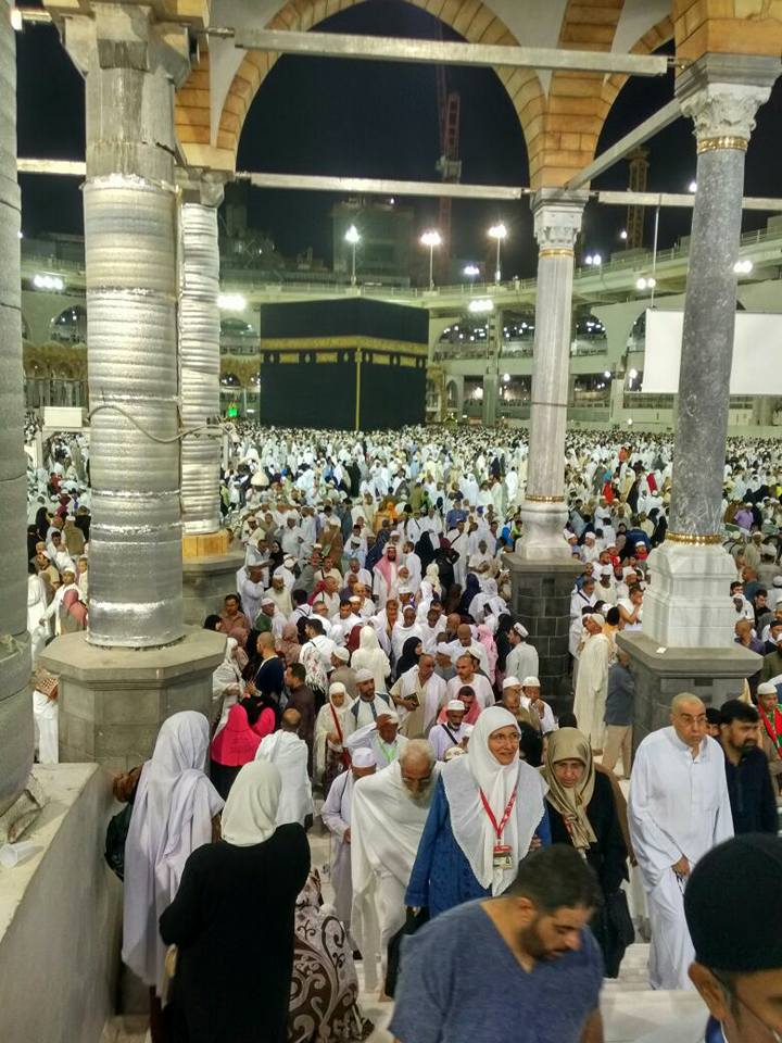 Yg unik dari Ibadah Haji:
DOA ANAK 'KANG SEMIR SEPATU DI KA'BAH
(Did…